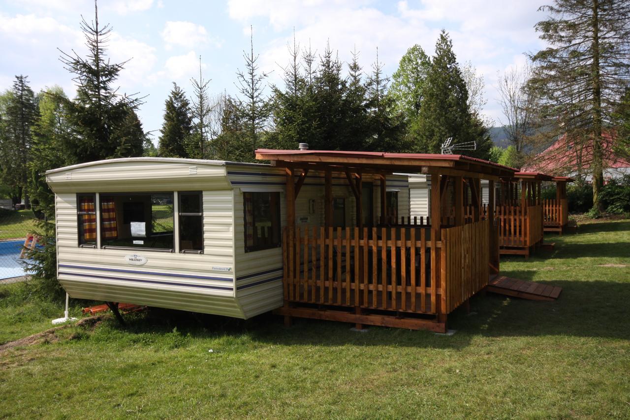 Mobilheim Kemp Rožnov pod Radhoštěm Buitenkant foto